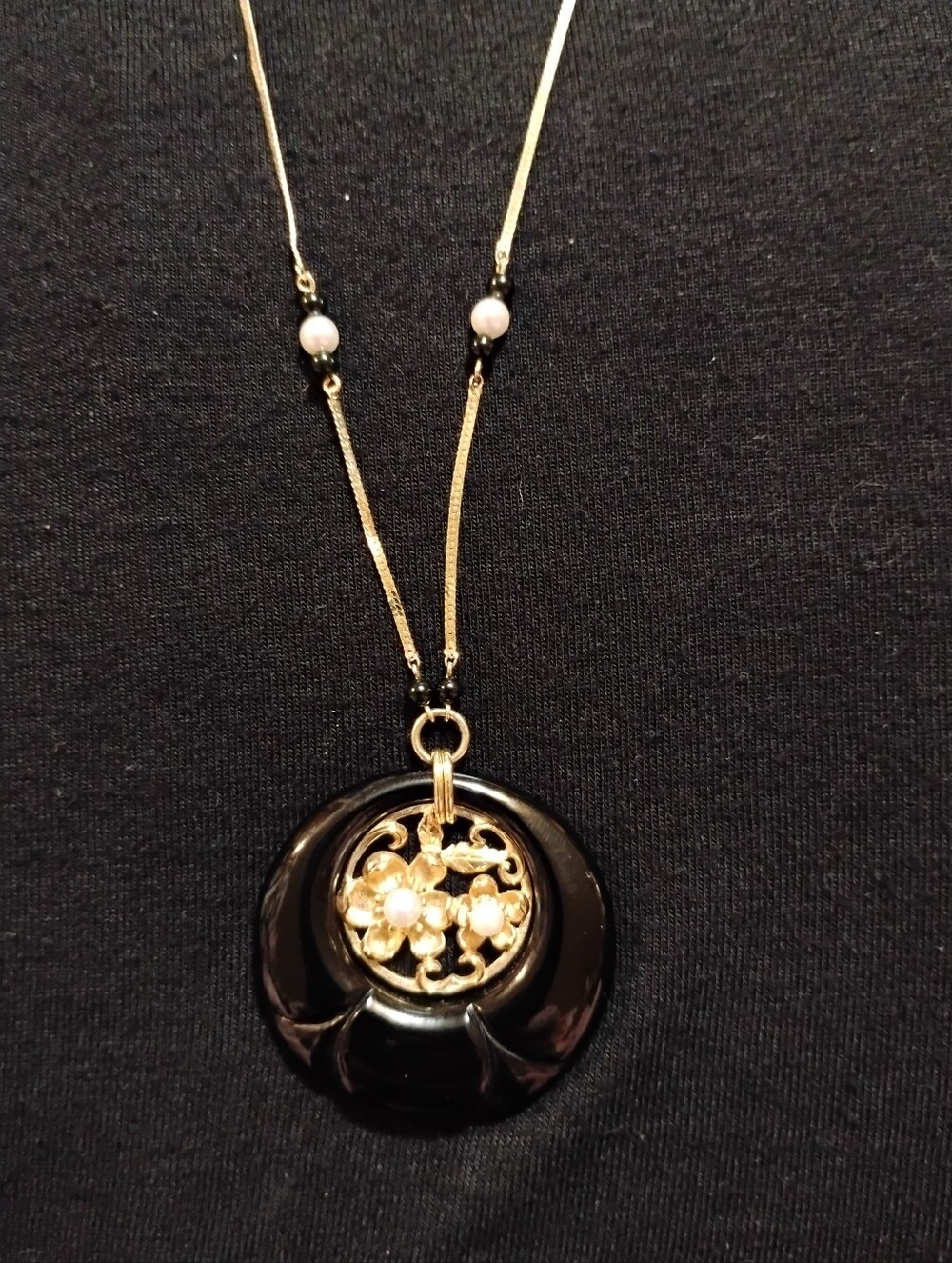 Kai -Yin Lo 14K Gold and Black Jade Floral Pendant Necklace
